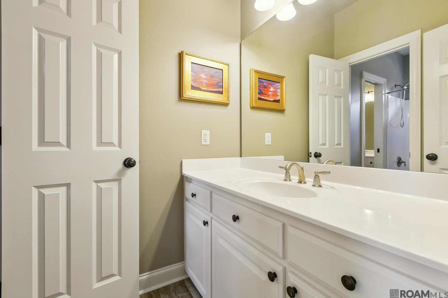 13098 Moss Pointe Dr