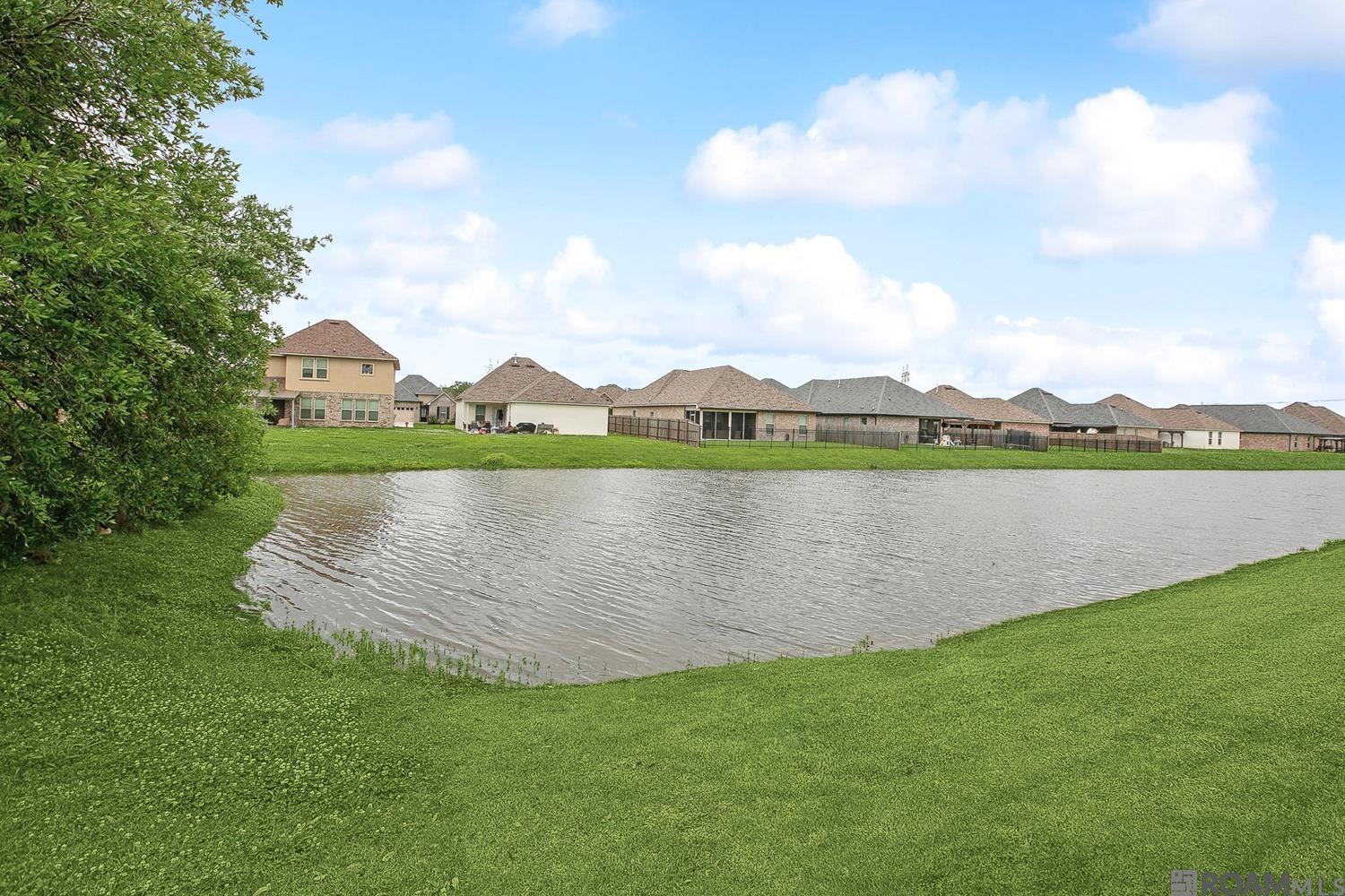 766 Green Oak Dr