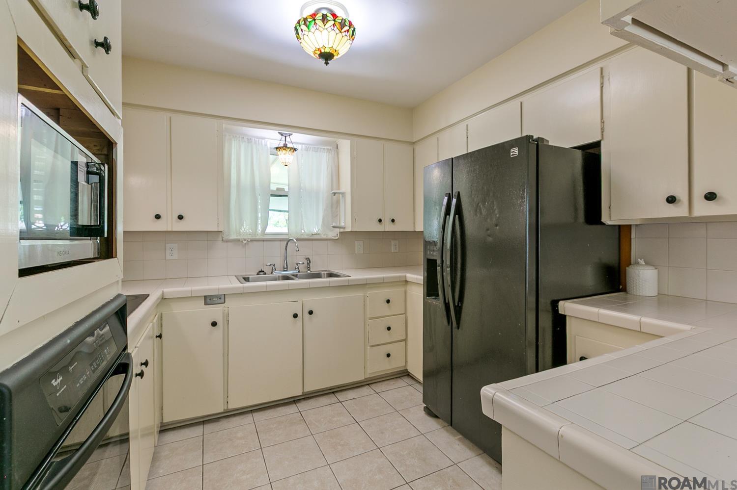 10045 Devonshire Dr
