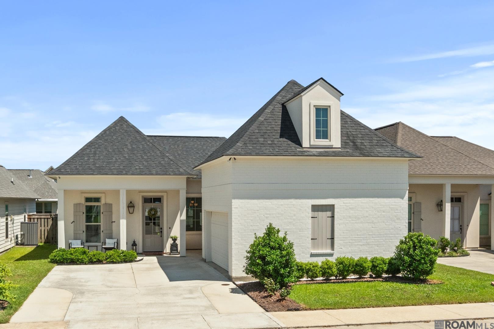 529 Flycatcher Dr