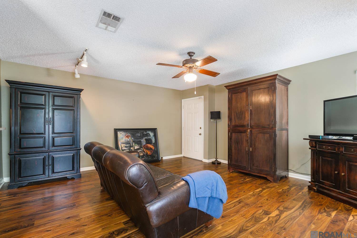5243 Buttercreek Ln # 1 Unit: #H-1