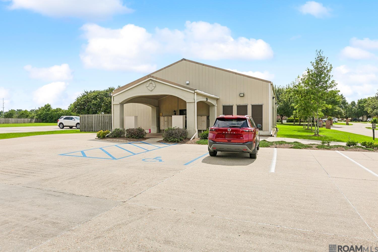 5370 Courtyard Dr