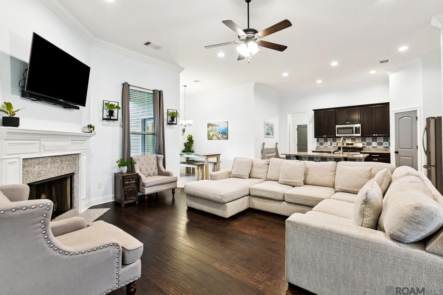 23139 Berry View Dr