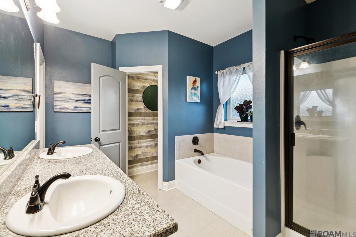 23139 Berry View Dr