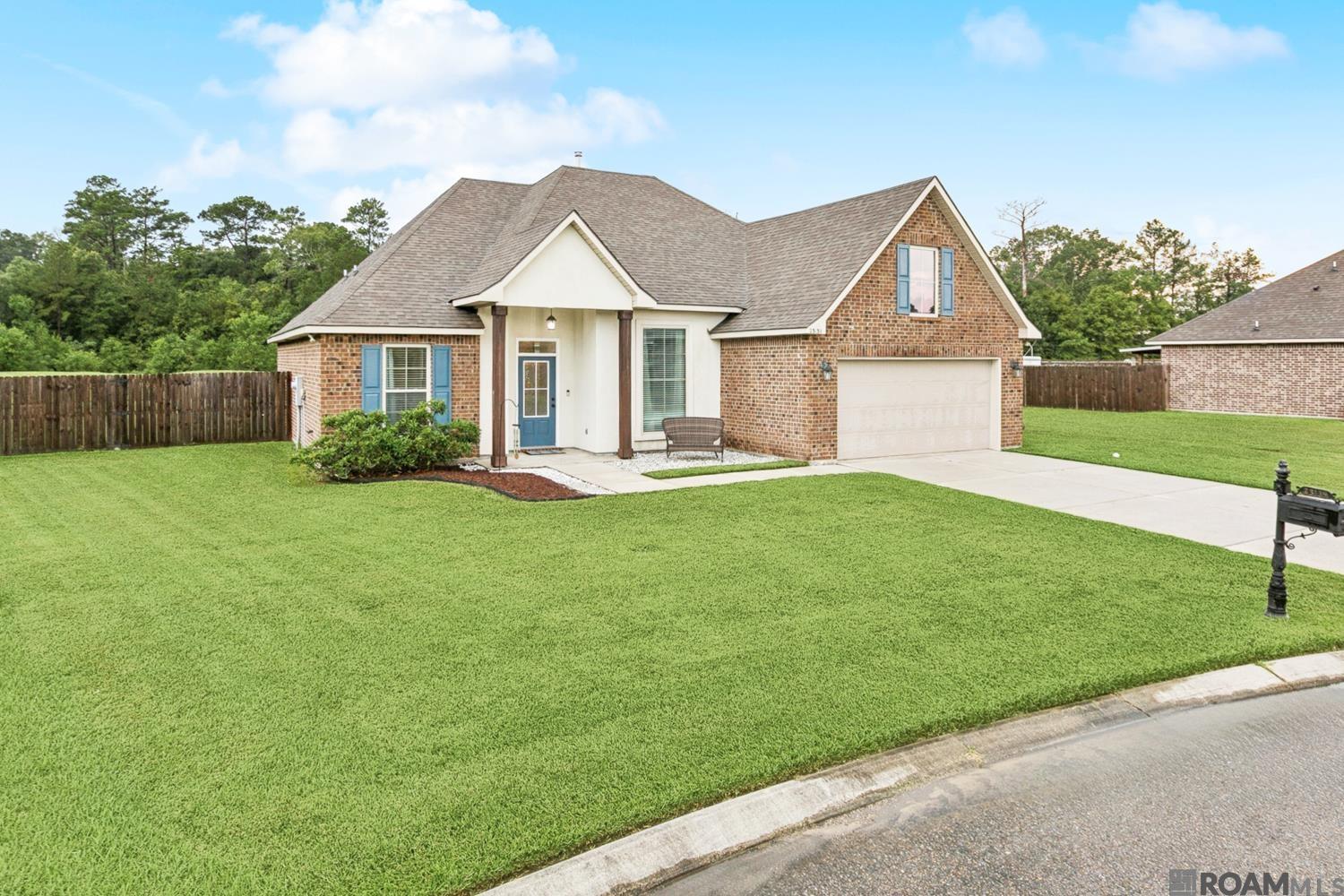 23139 Berry View Dr