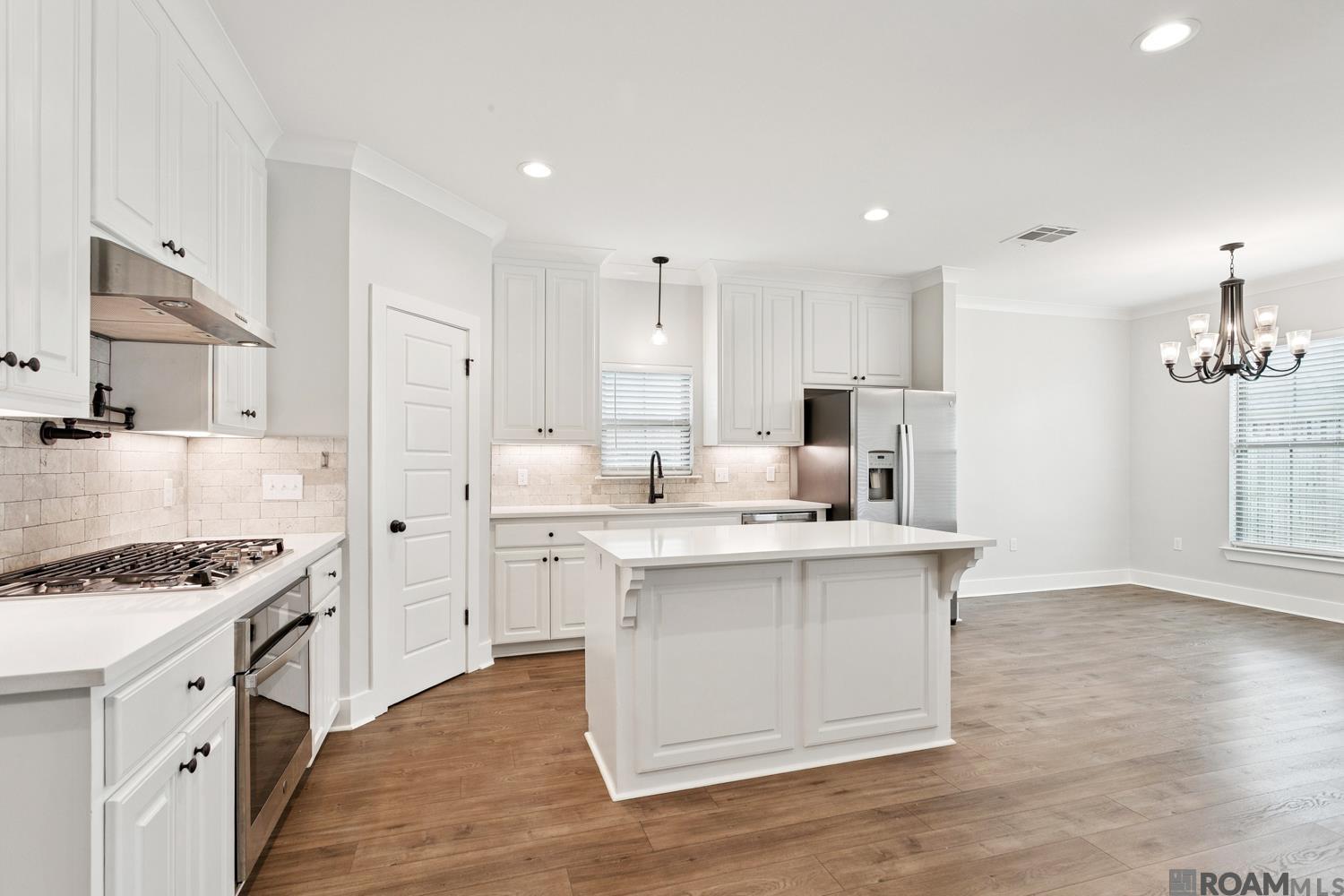 578 Flycatcher Dr