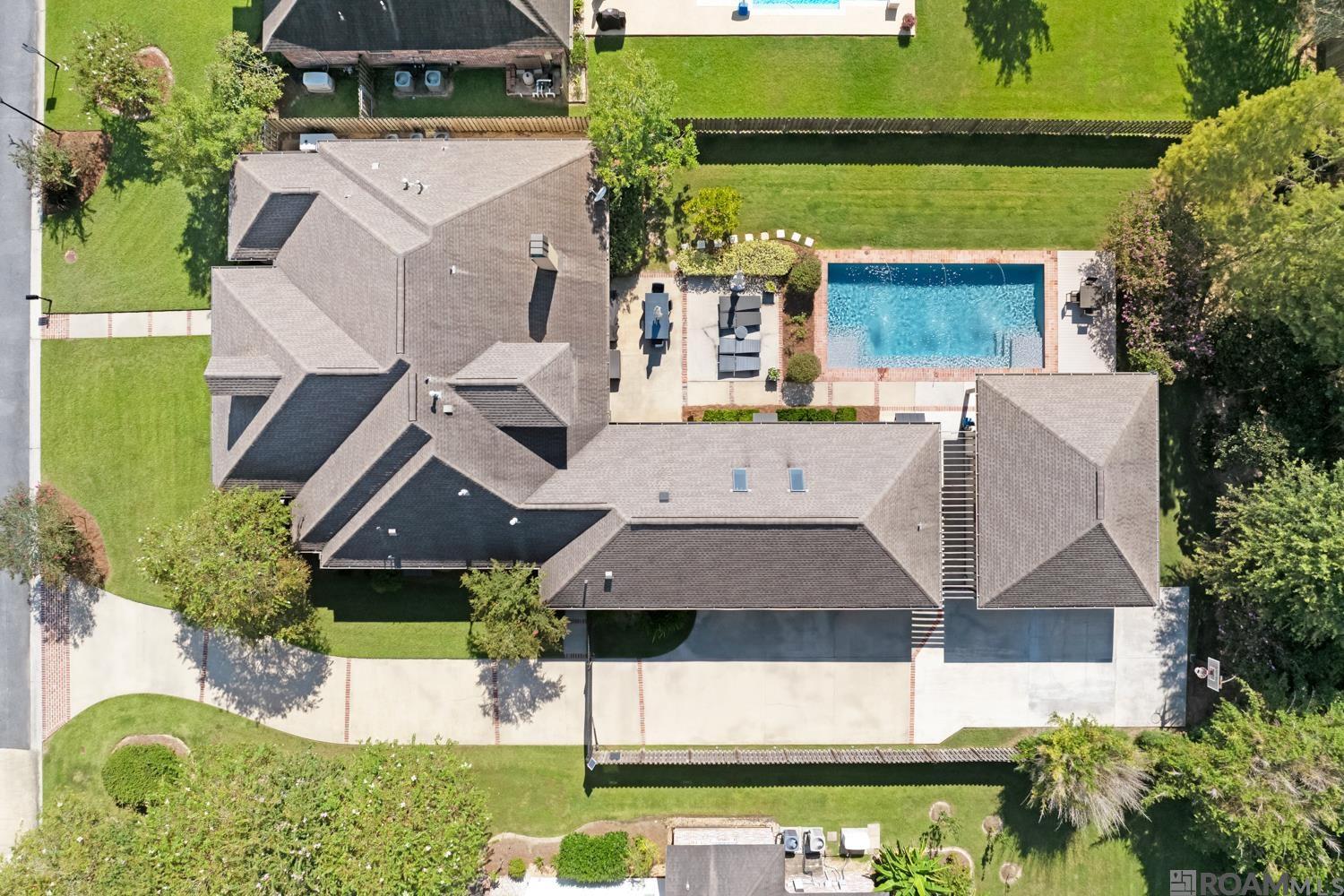 36213 Lasalle Pointe Dr