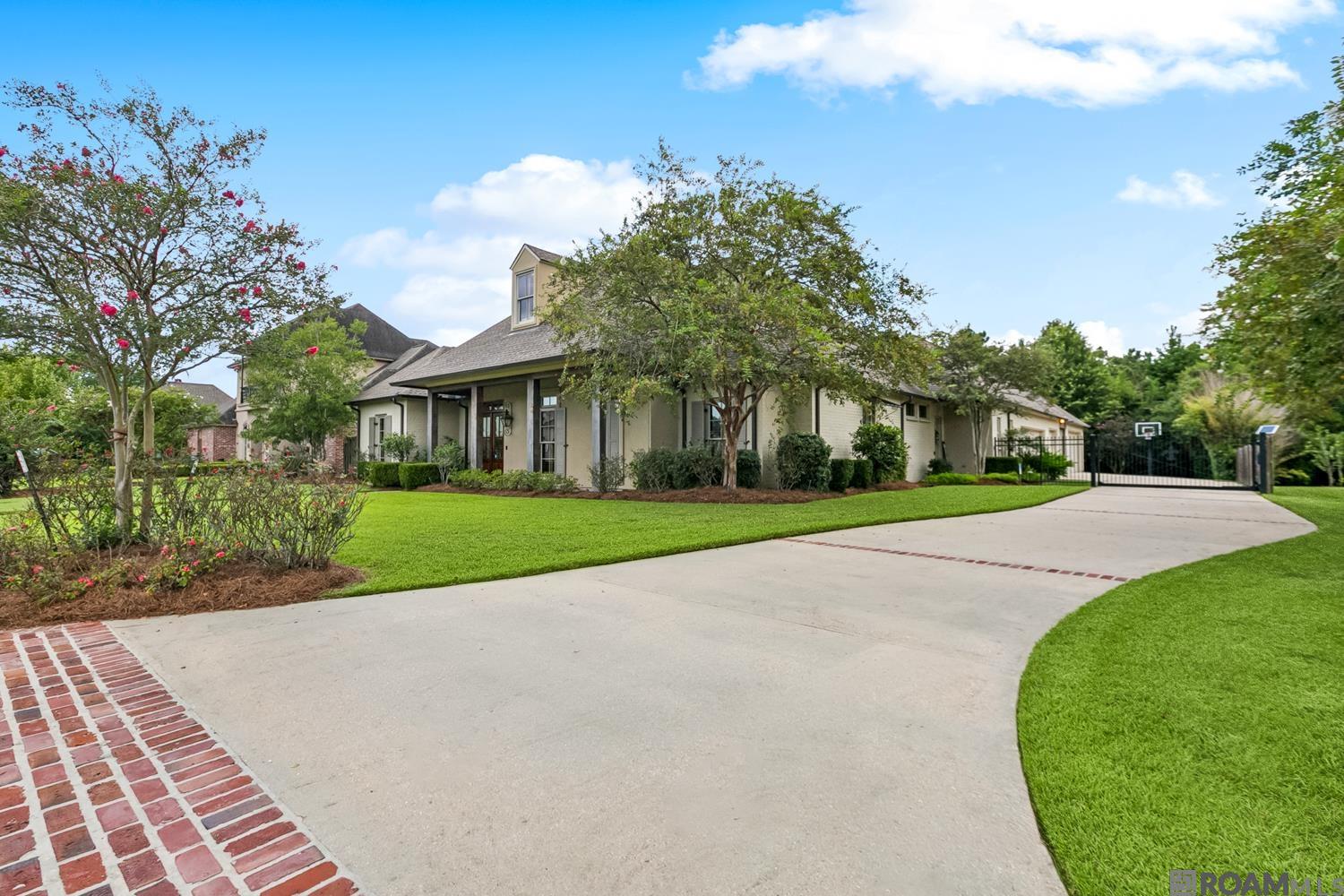 36213 Lasalle Pointe Dr