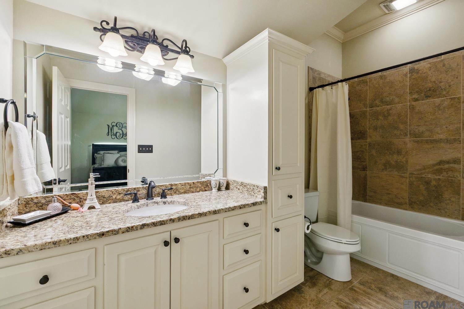 36213 Lasalle Pointe Dr