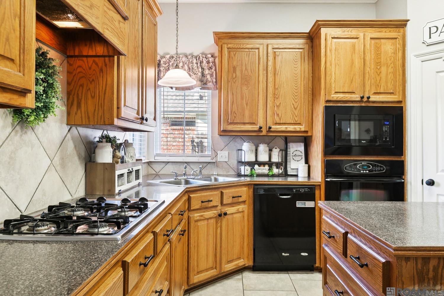 13102 Oak Knoll Dr