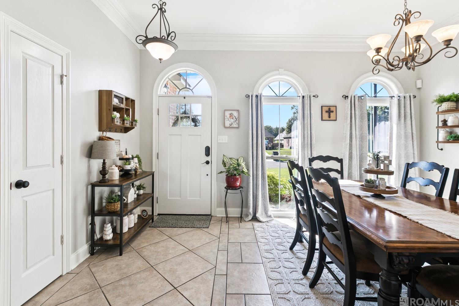 13102 Oak Knoll Dr
