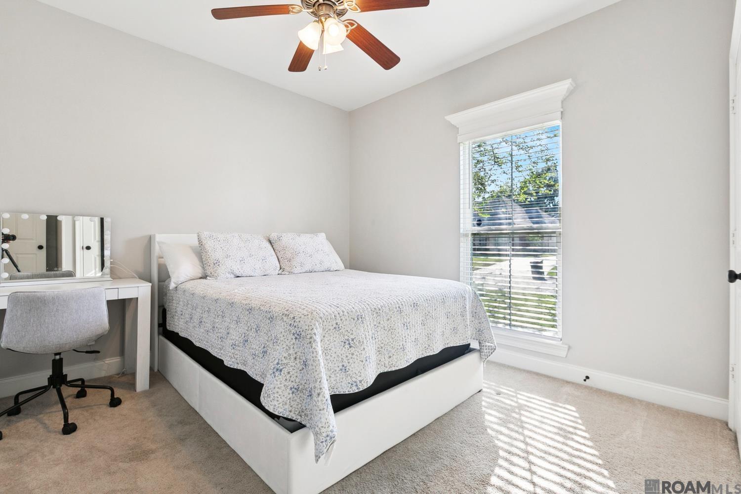 13102 Oak Knoll Dr