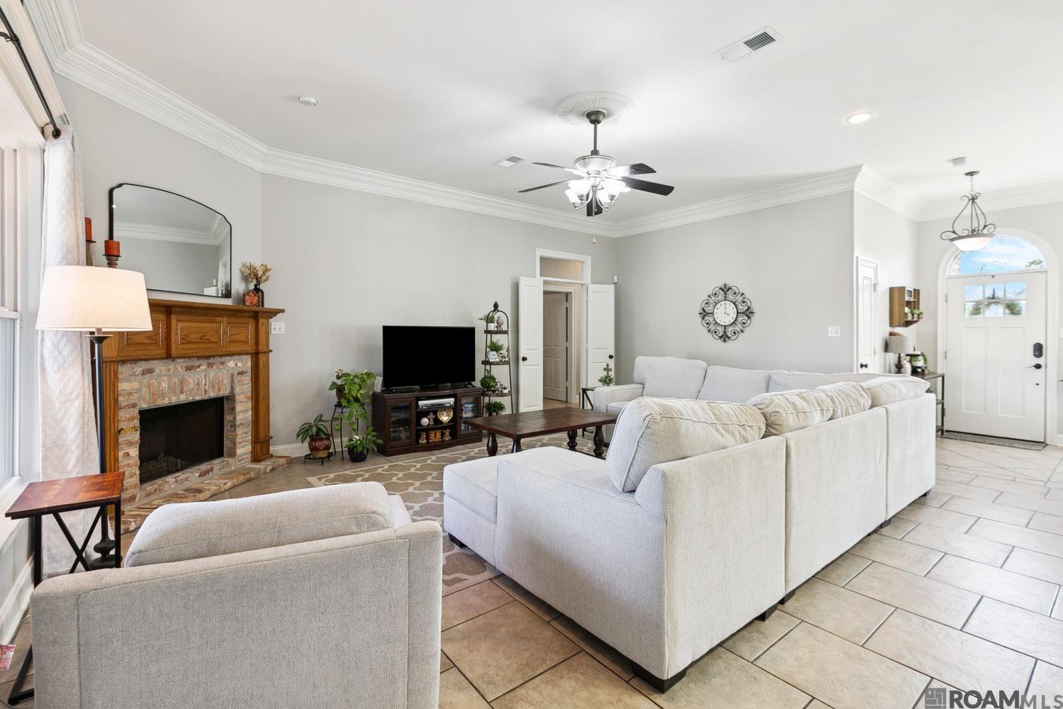 13102 Oak Knoll Dr