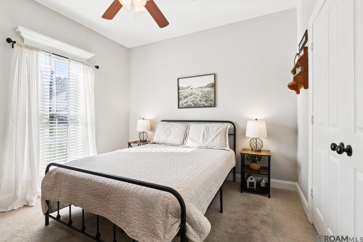 13102 Oak Knoll Dr