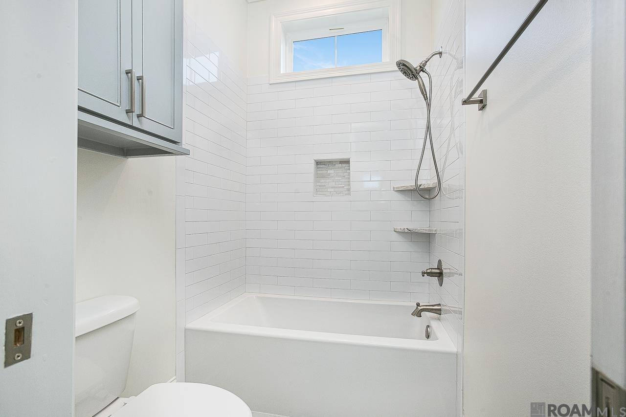 437 Glenthorne Dr
