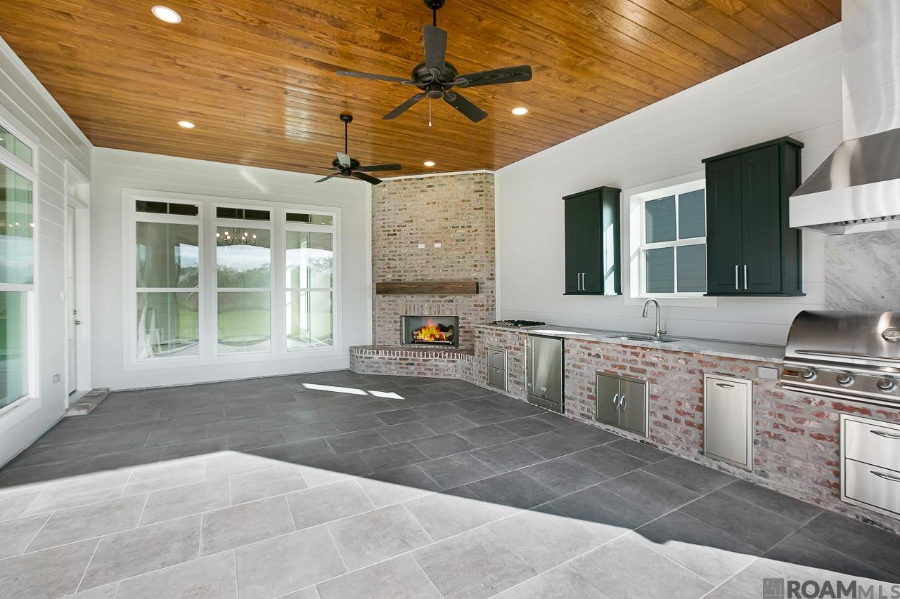 437 Glenthorne Dr