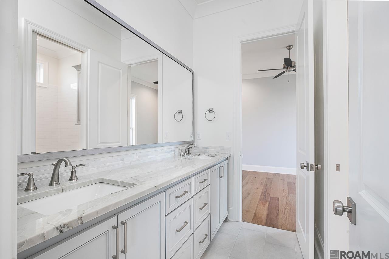 437 Glenthorne Dr
