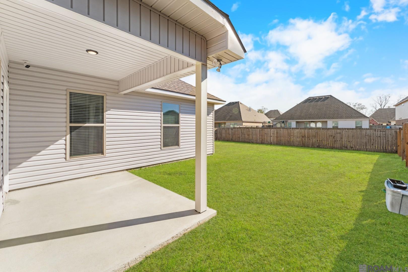 40205 Maddie Dr