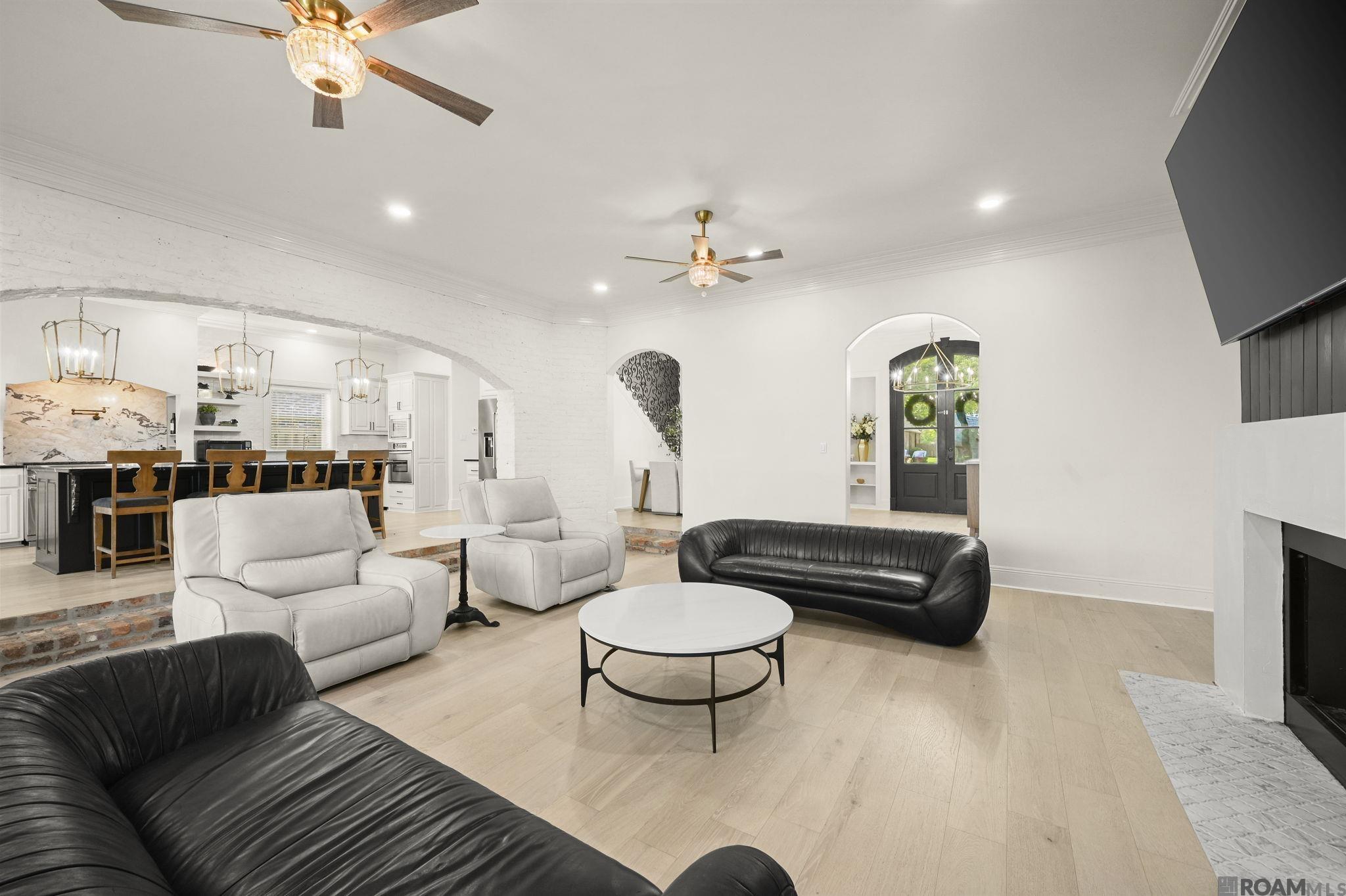 6250 Beau Douglas Ave