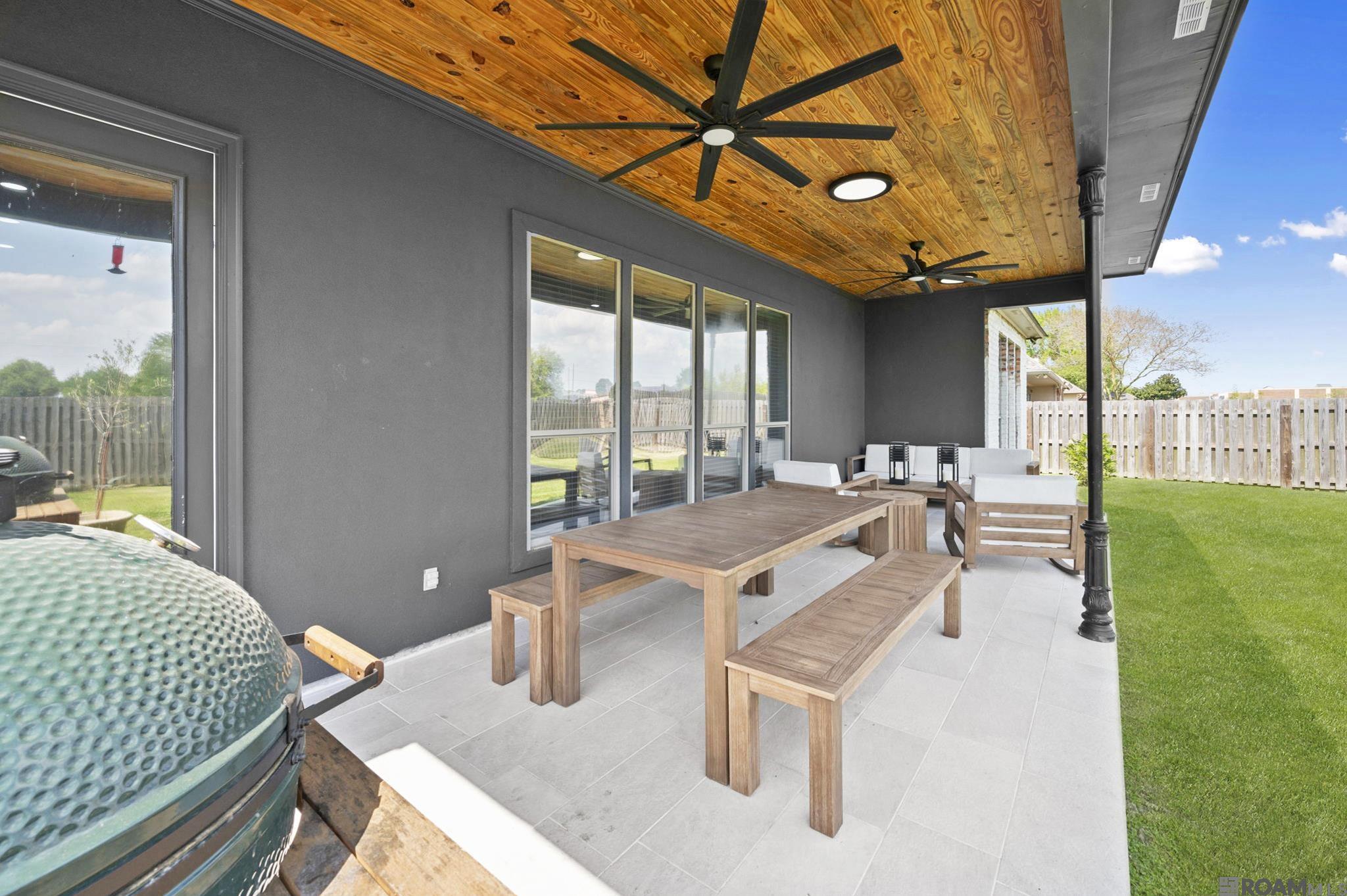 6250 Beau Douglas Ave