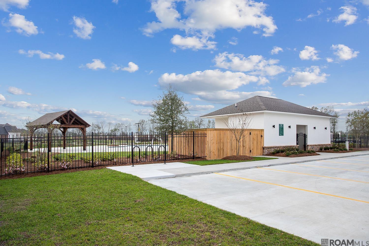 3051 Canewood Ln