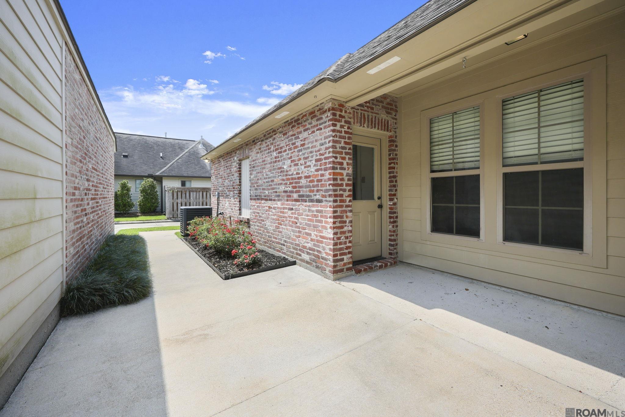 13980 Emmy Way Dr