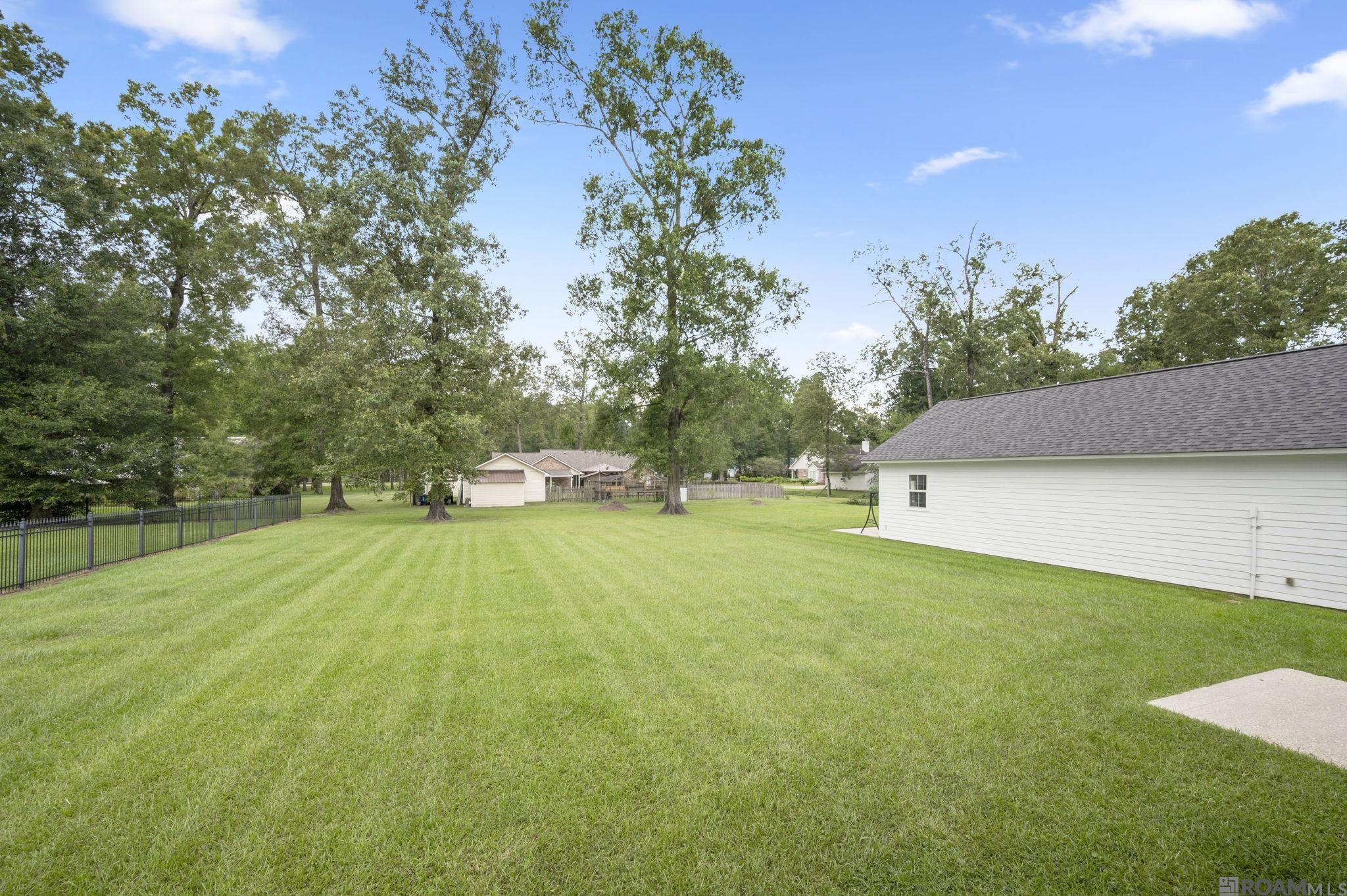 6323 Oak Cluster Dr
