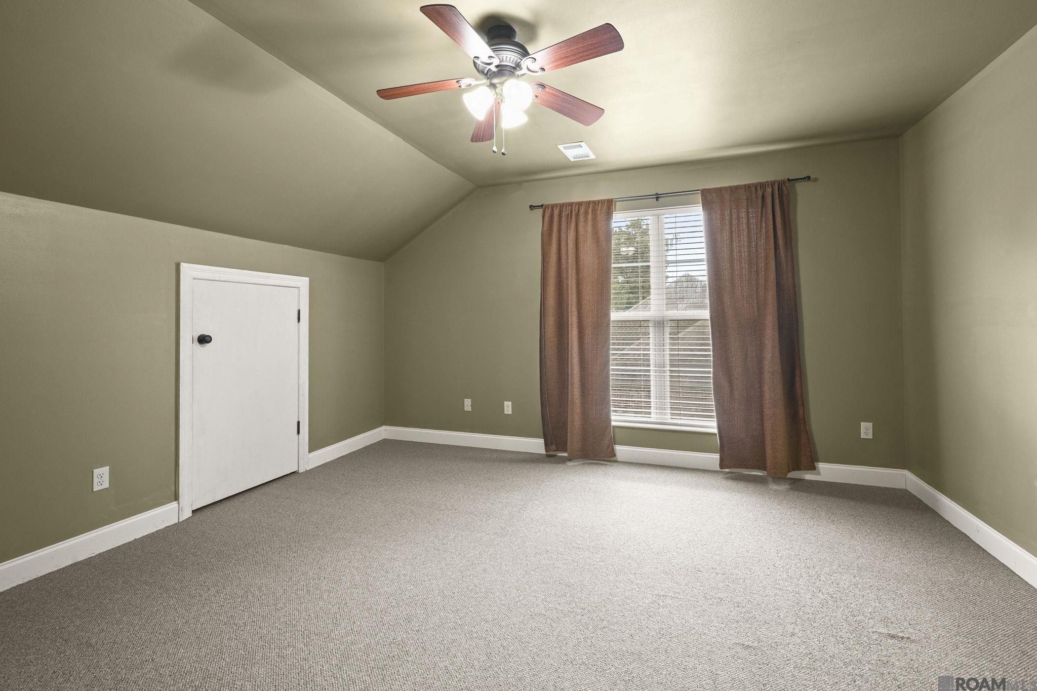 6323 Oak Cluster Dr