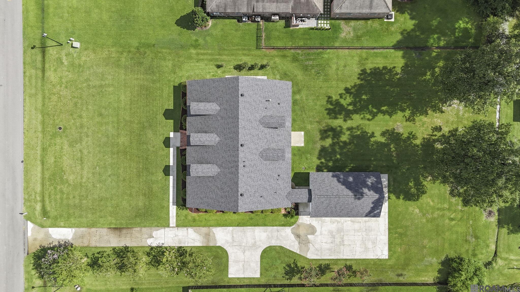 6323 Oak Cluster Dr