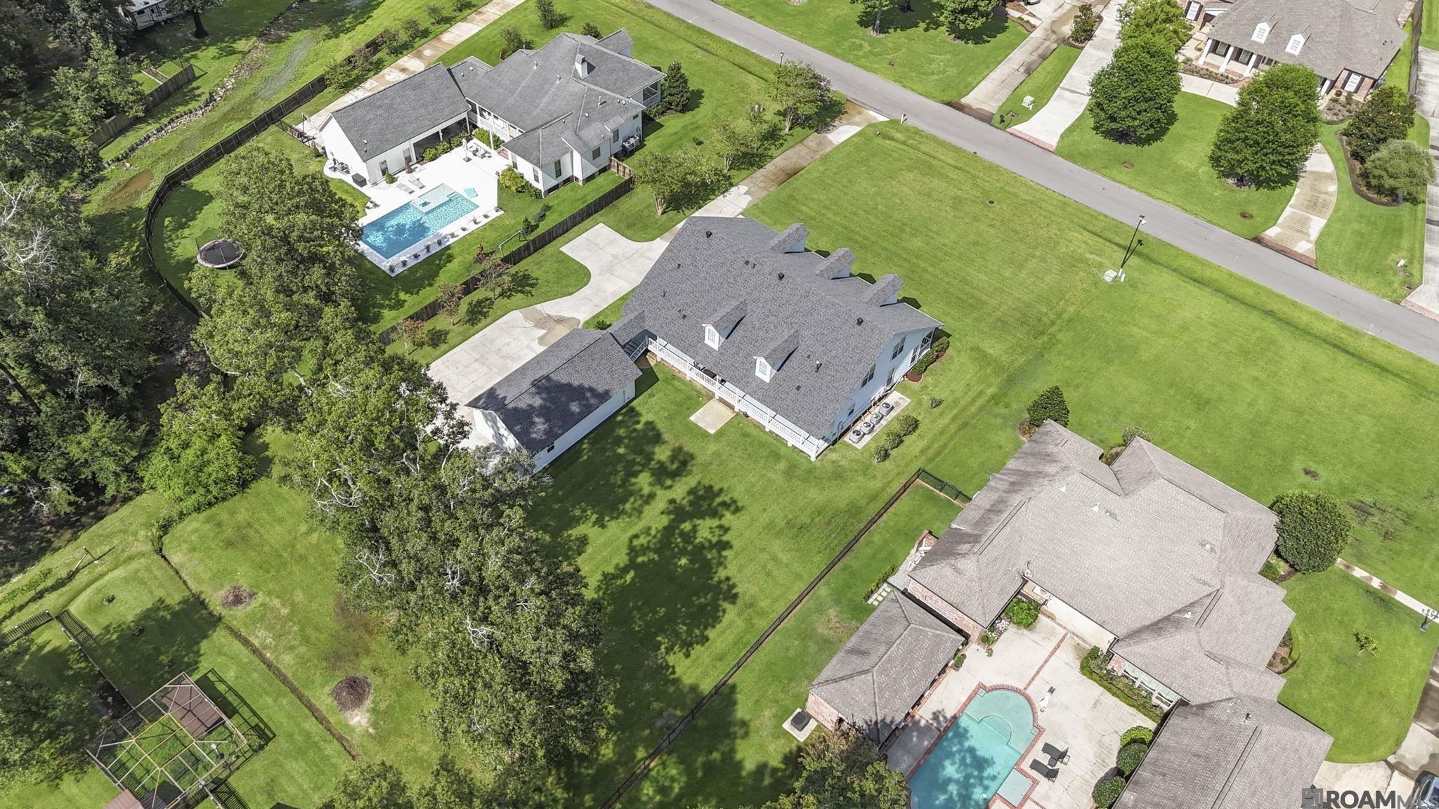 6323 Oak Cluster Dr