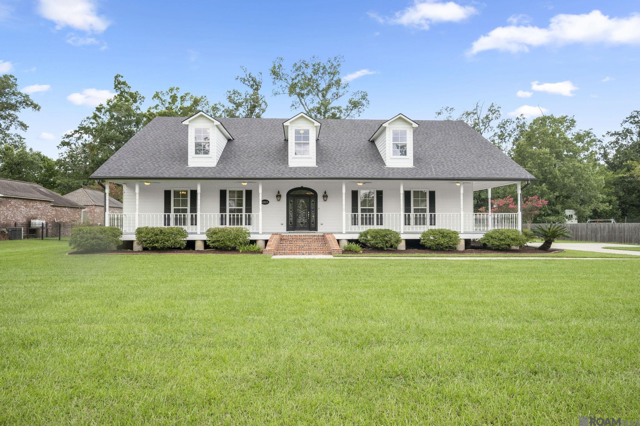 6323 Oak Cluster Dr Greenwell Springs LA