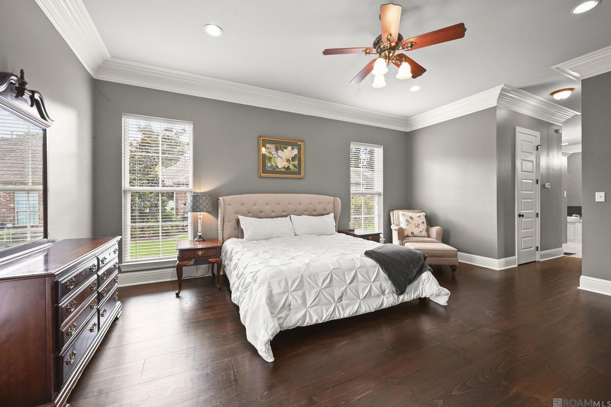 6323 Oak Cluster Dr