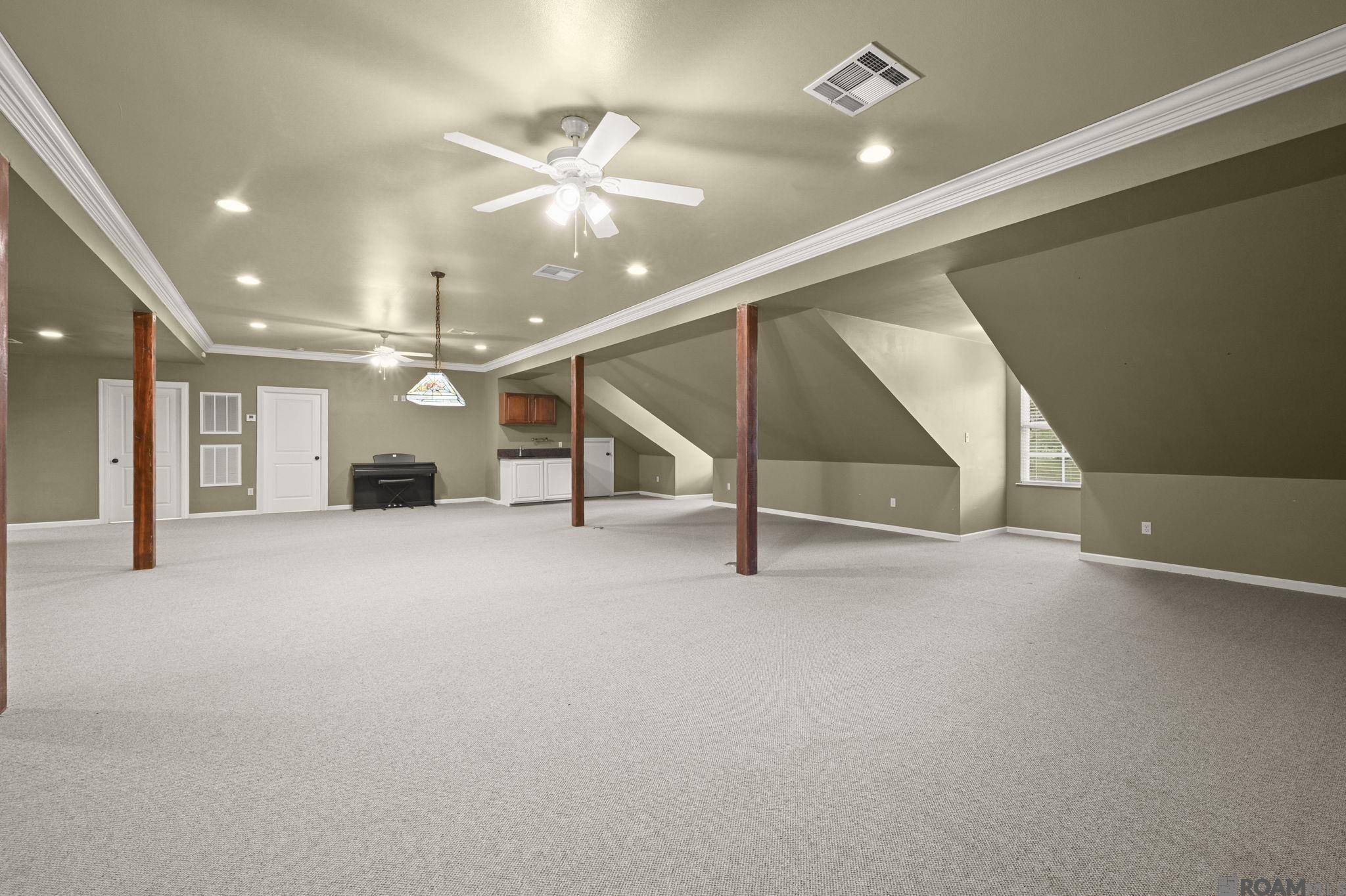 6323 Oak Cluster Dr