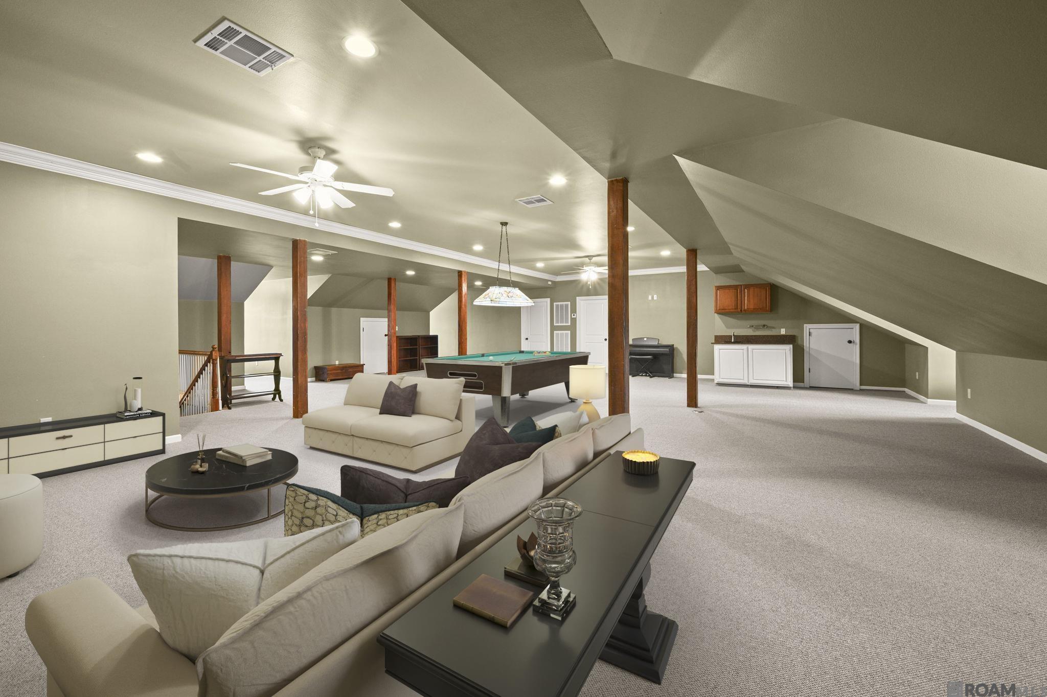 6323 Oak Cluster Dr