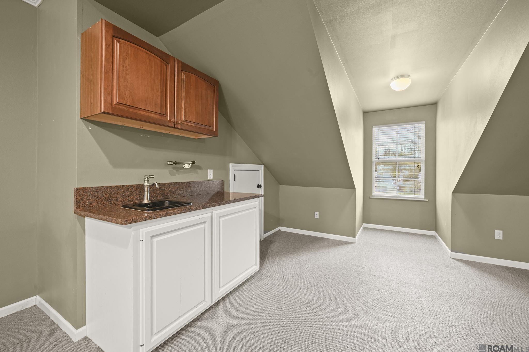 6323 Oak Cluster Dr