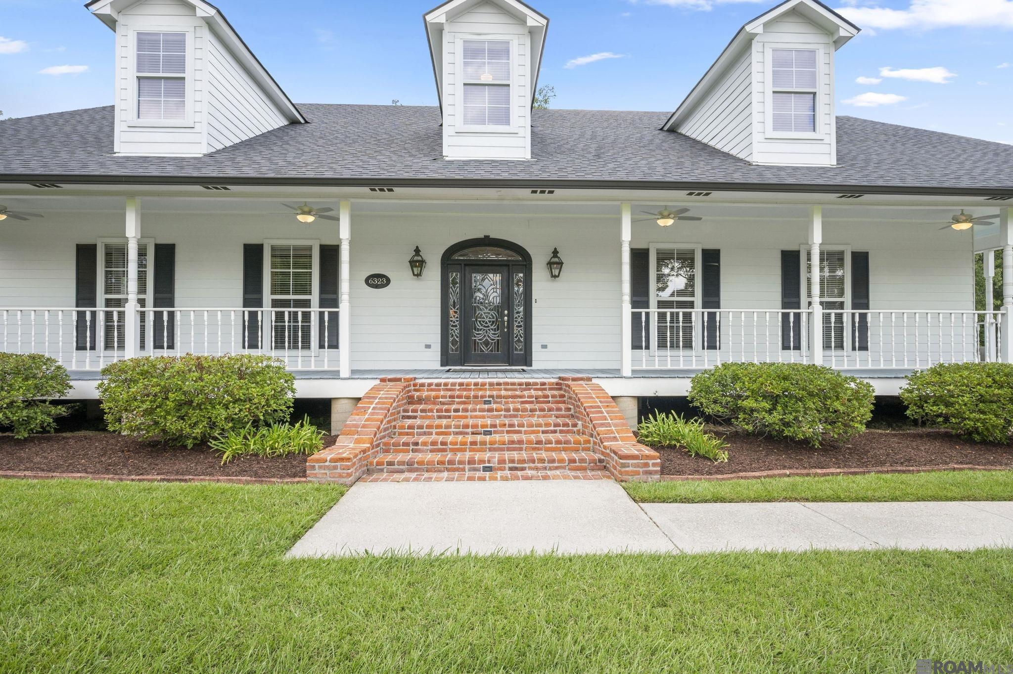 6323 Oak Cluster Dr