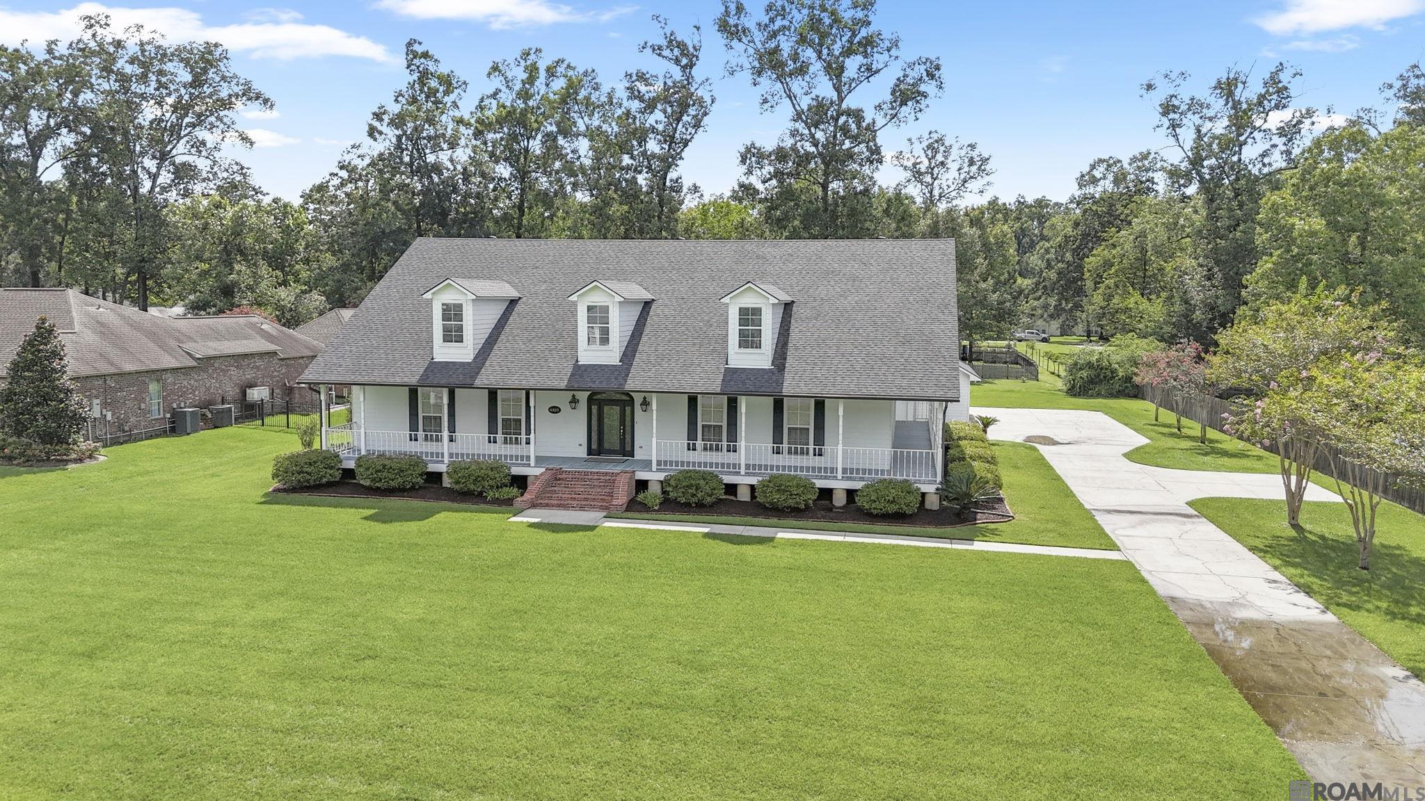 6323 Oak Cluster Dr
