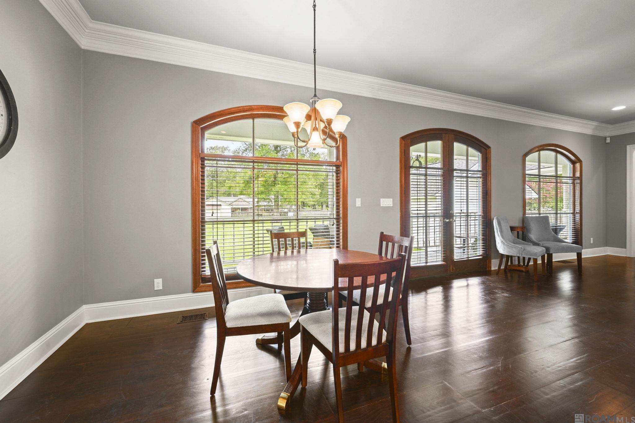 6323 Oak Cluster Dr