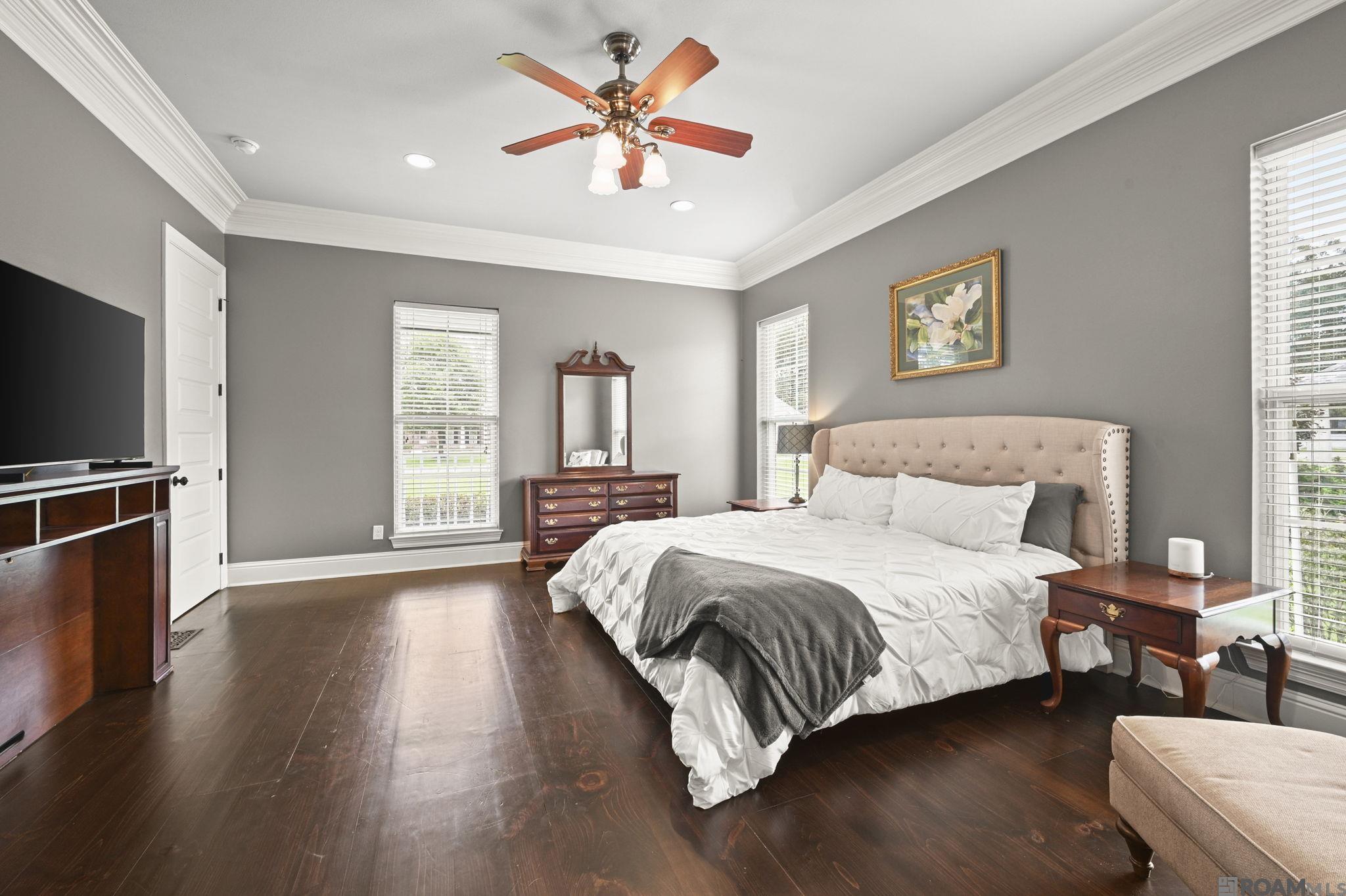 6323 Oak Cluster Dr