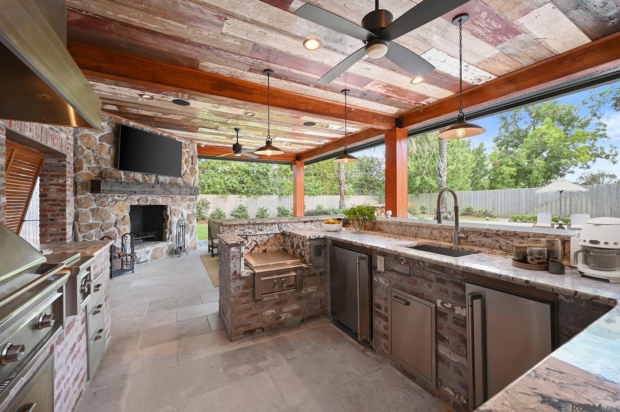 4505 Bluebonnet Rd