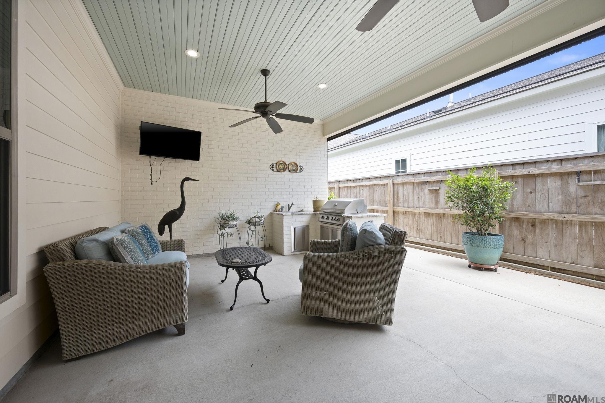 556 Glenthorne Dr