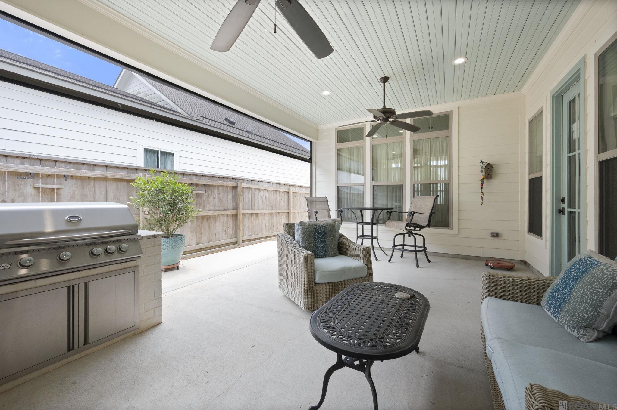 556 Glenthorne Dr