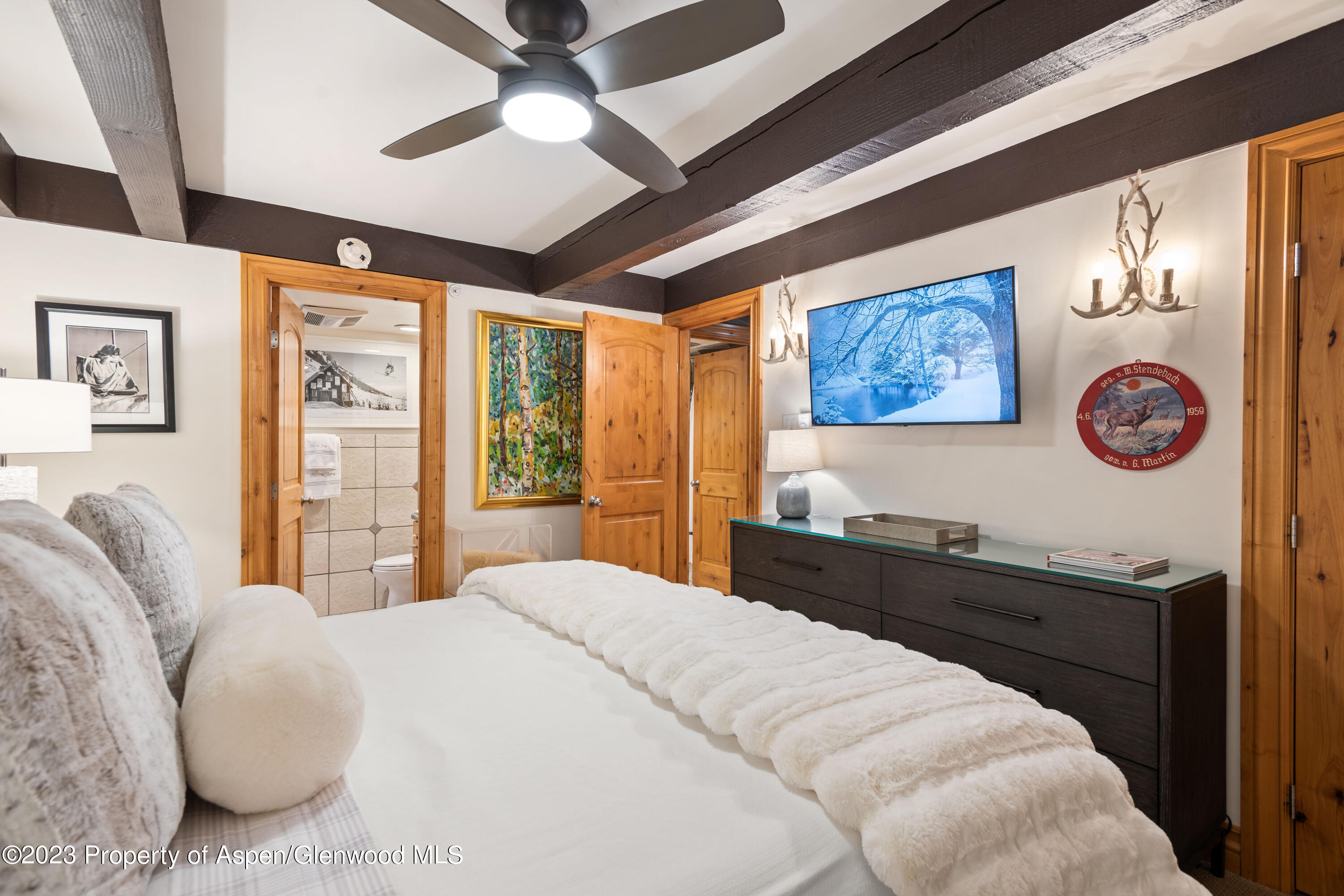 1034 E Cooper Avenue Unit: 4A