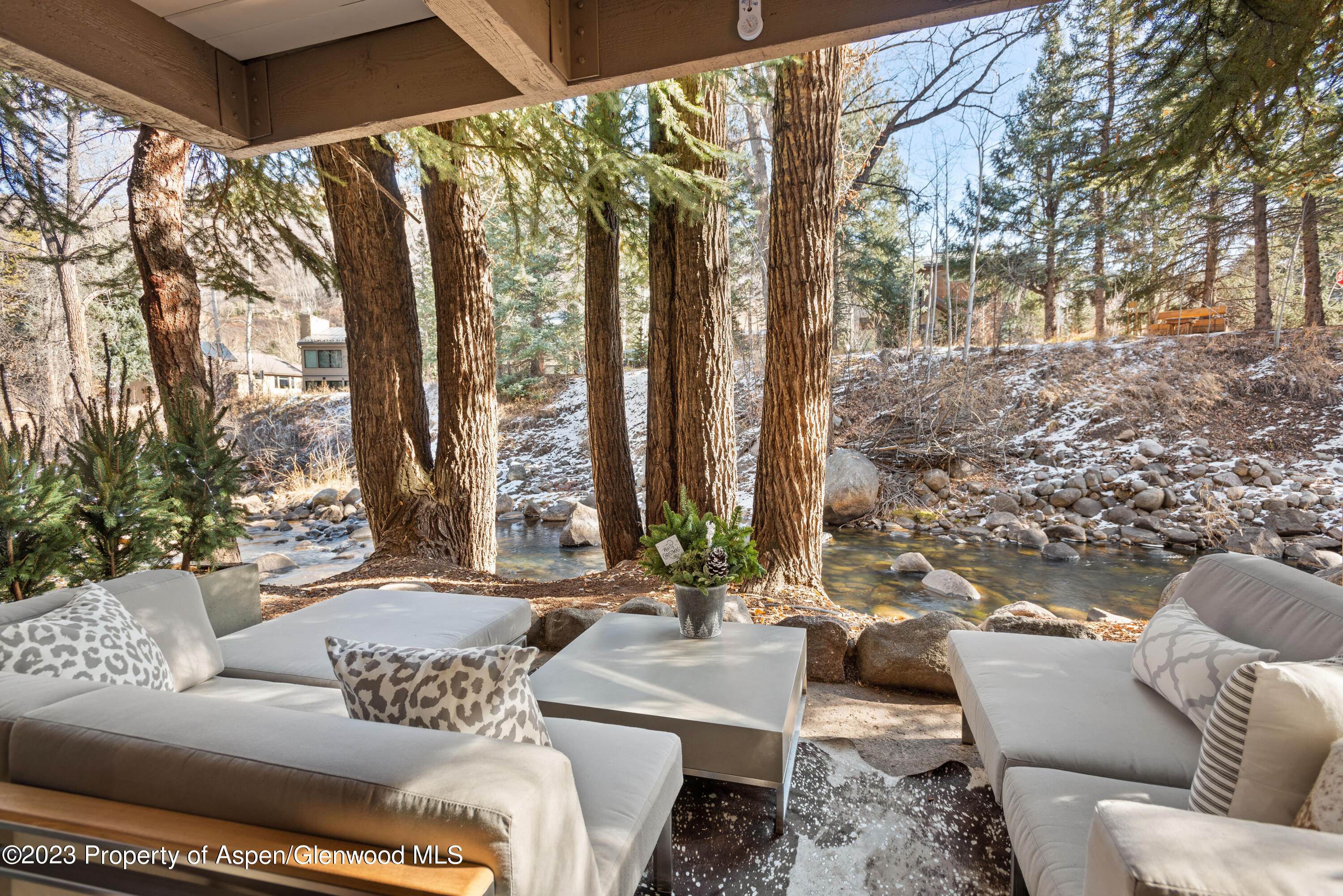 1034 E Cooper Avenue Unit: 4A
