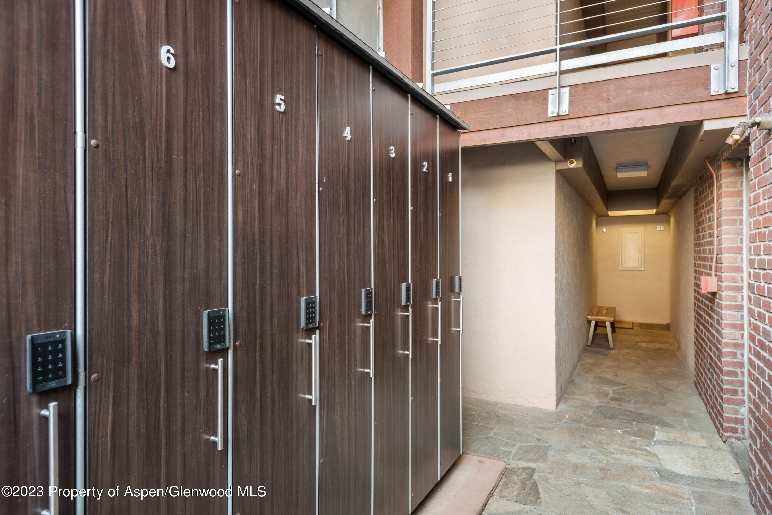 1034 E Cooper Avenue Unit: 4A