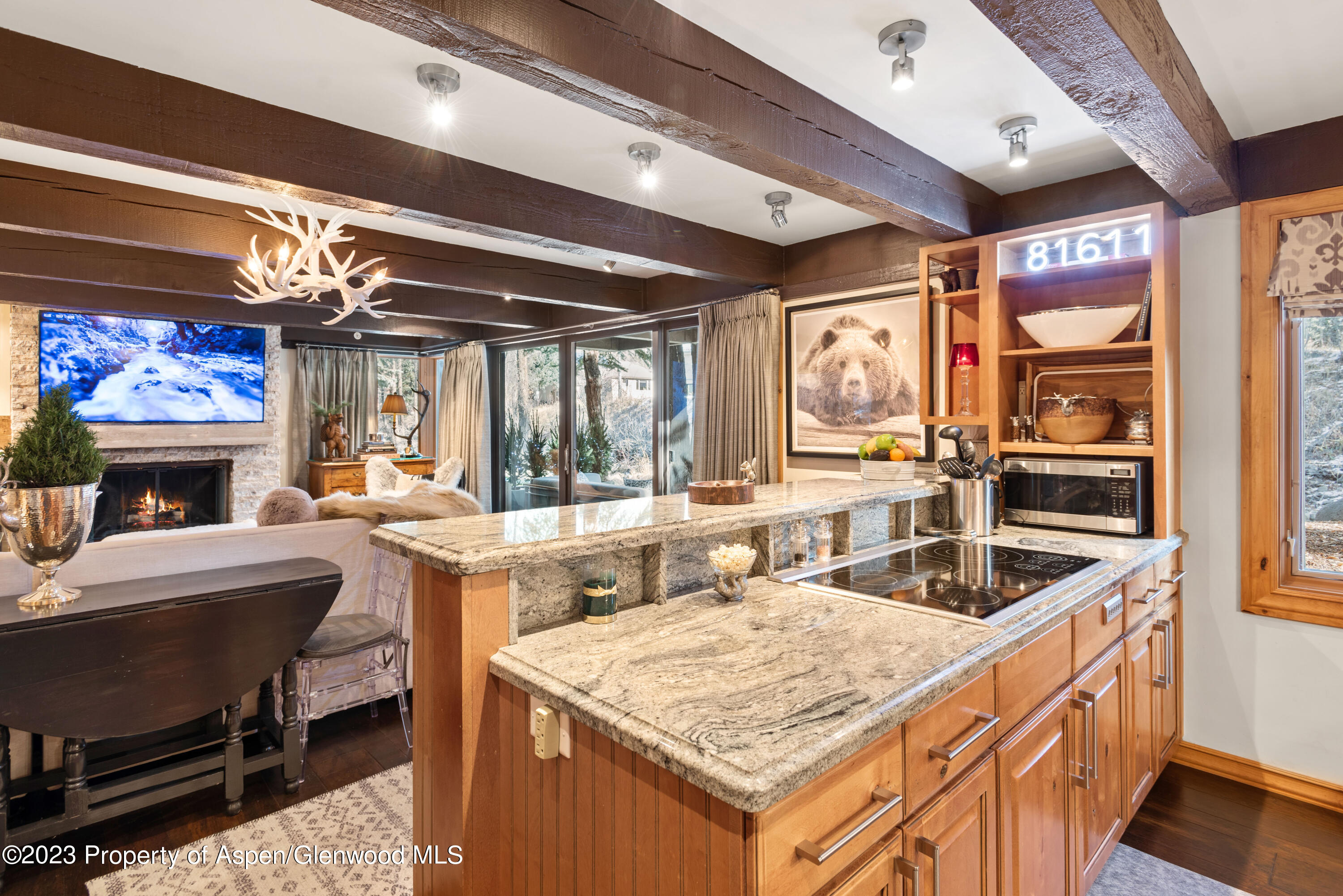 1034 E Cooper Avenue Unit: 4A