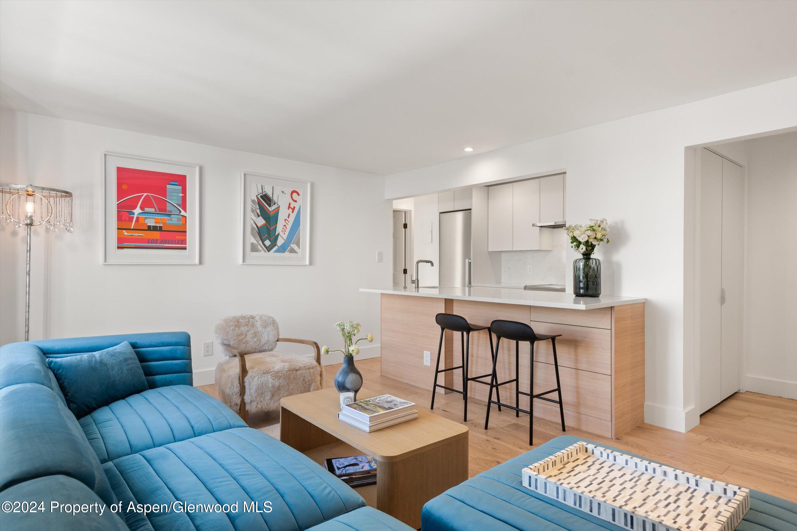 119 E Cooper Avenue, 26