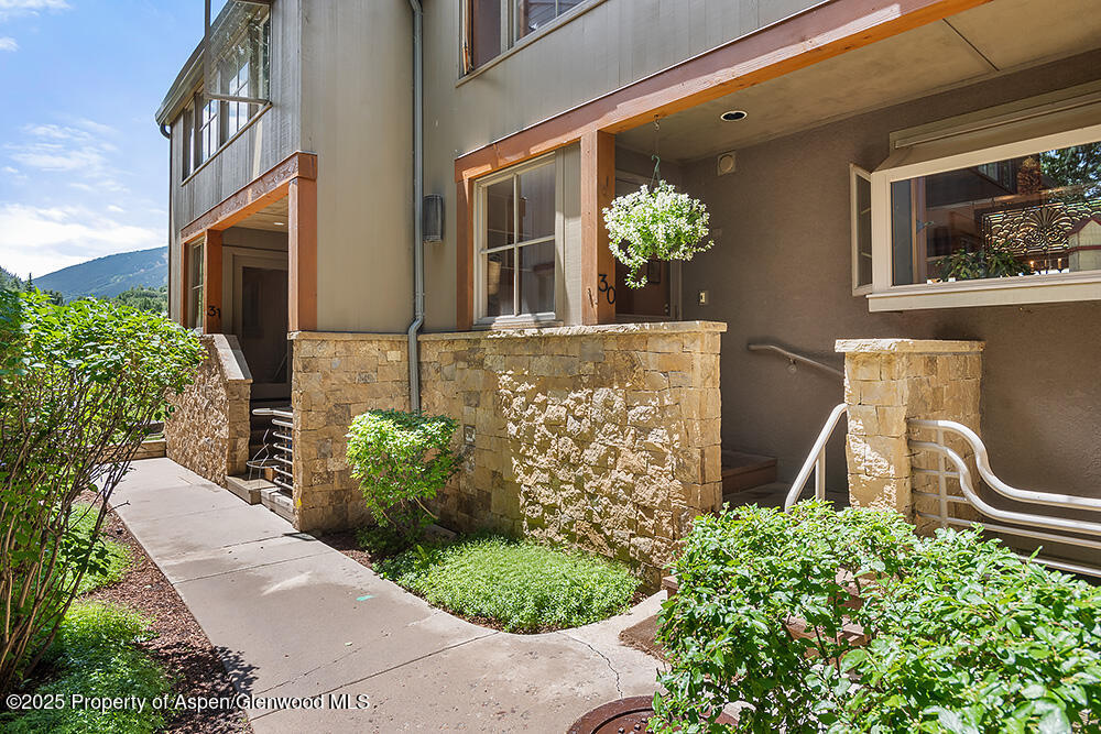 100 N 8th Street, #30