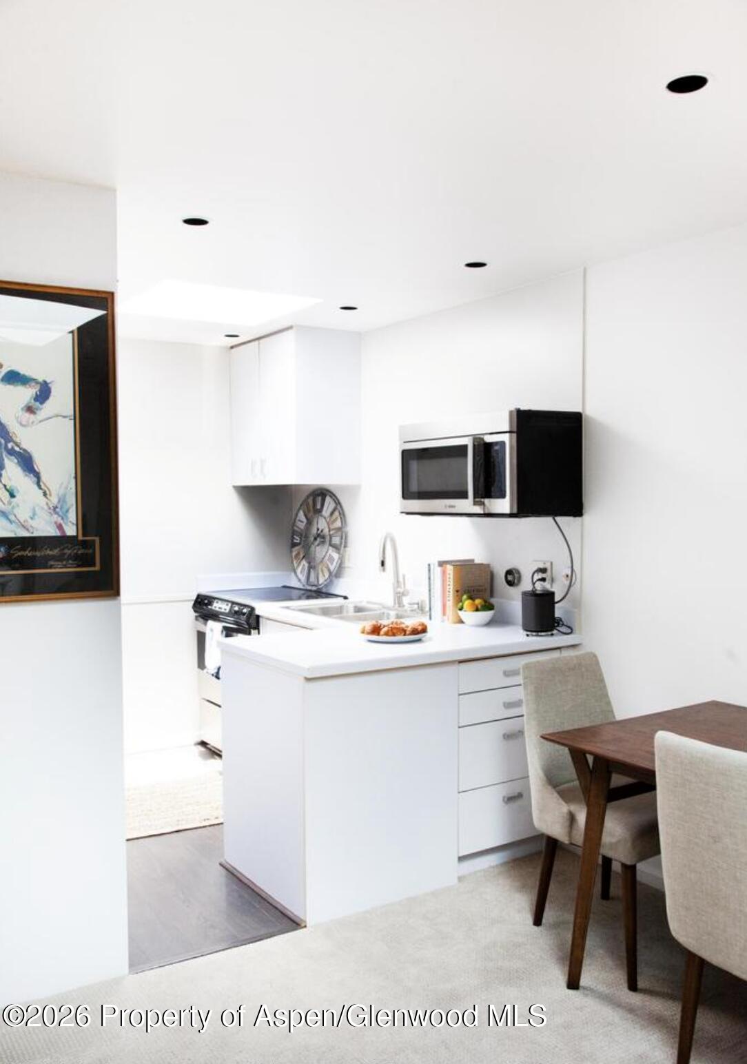 210 E Cooper Avenue 3-E