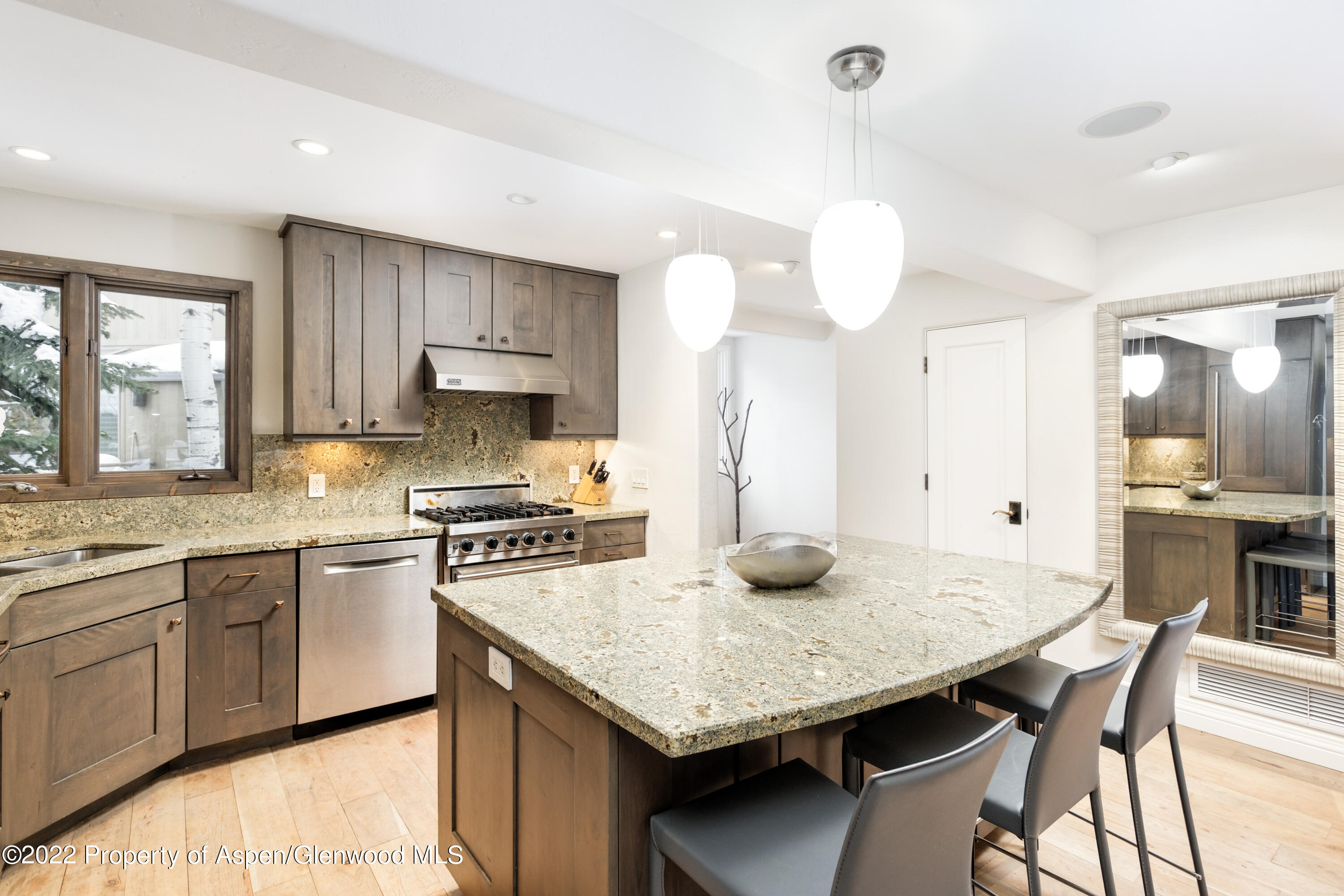 100 N 8th Street 20